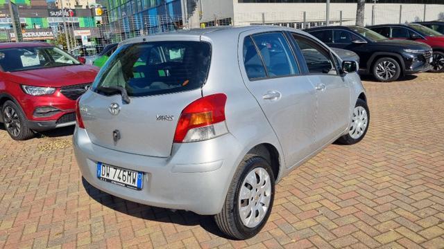 TOYOTA Yaris 1.0 5 porte Sol