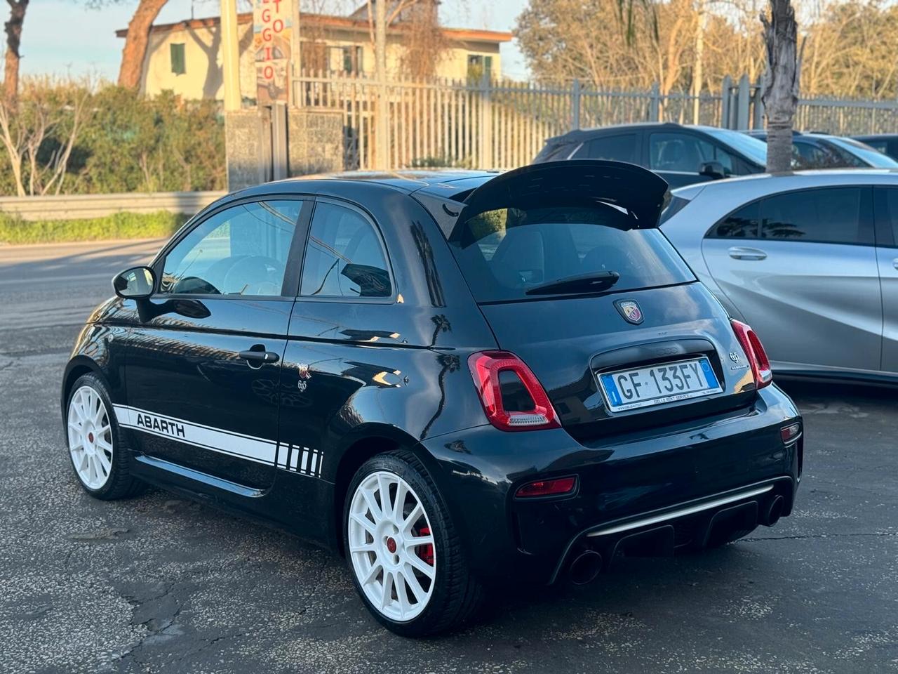 Abarth 695 1.4 Turbo T-Jet 180 CV Esseesse