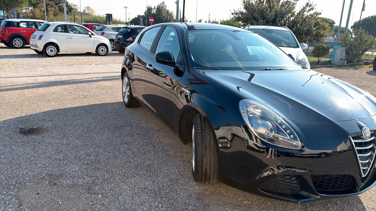 Alfa Romeo Giulietta 1.6 JTDm-2 120 CV Distinctive