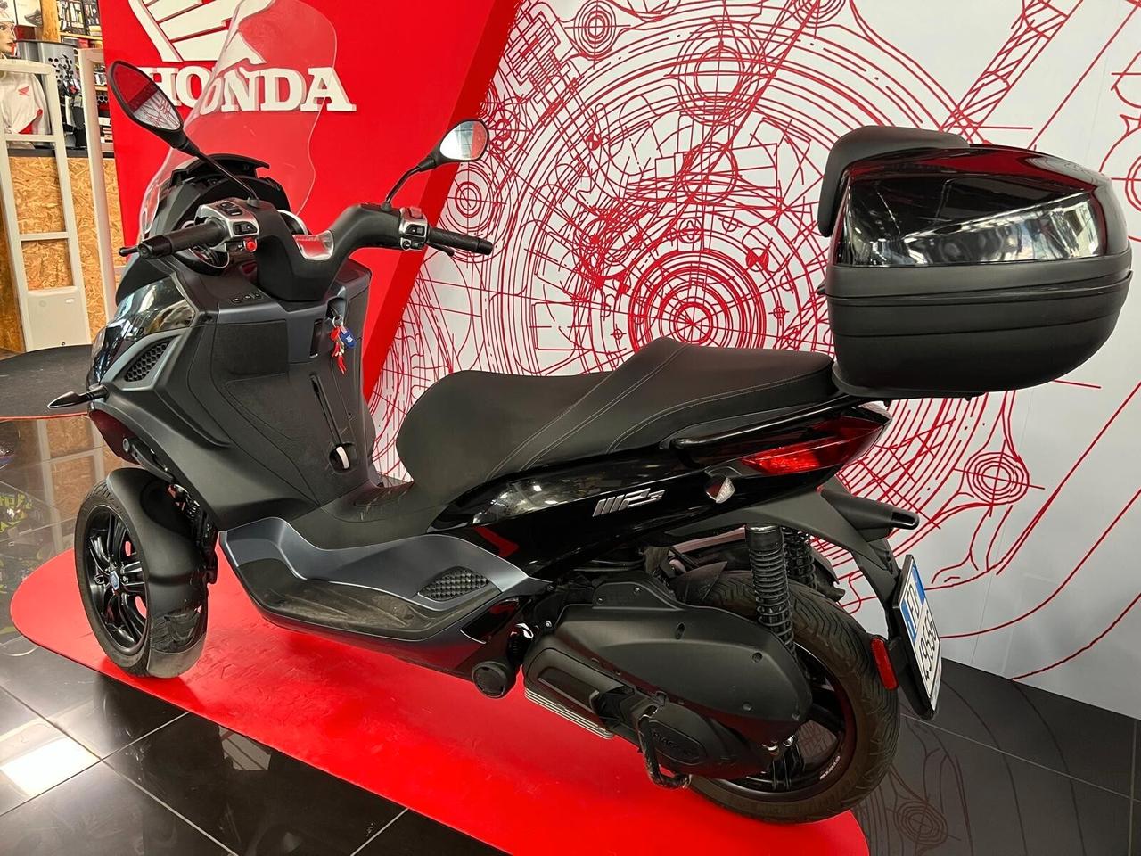 Piaggio MP3 300 ABS Hpe 2023