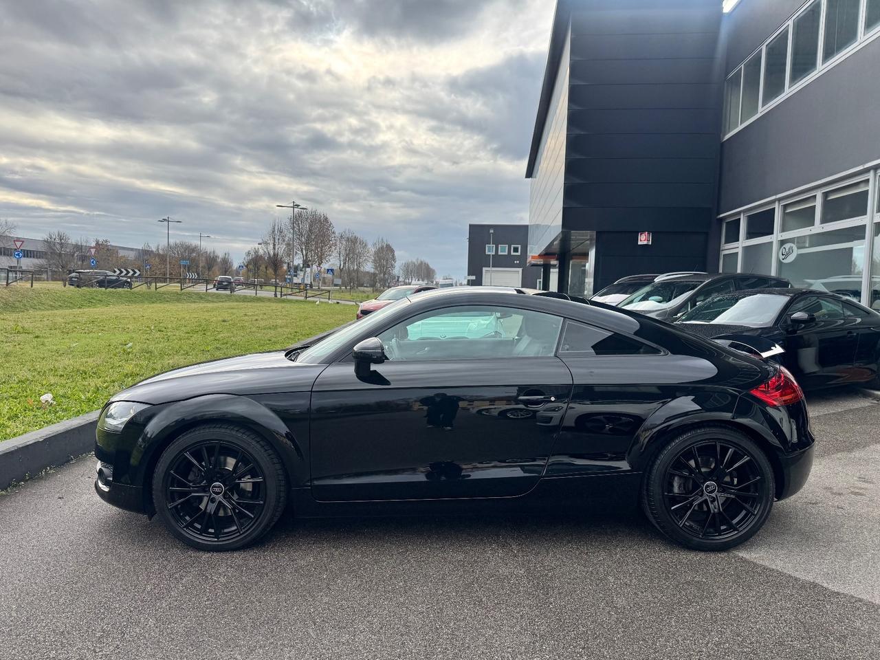 Audi TT Coupé 1.8 TFSI Black