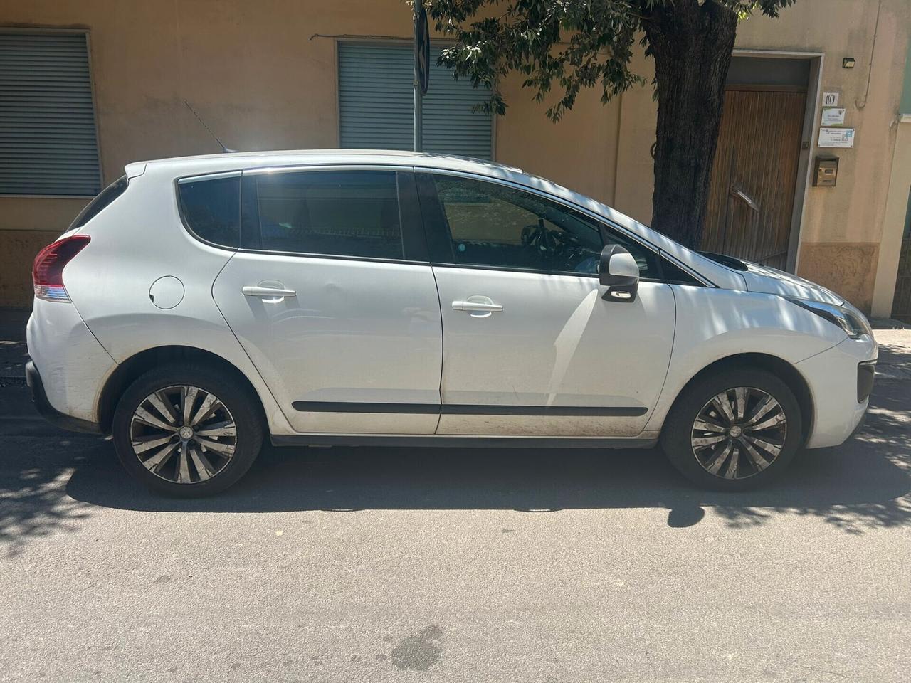 Peugeot 3008 1.6 e-HDi 115 CV ETG6