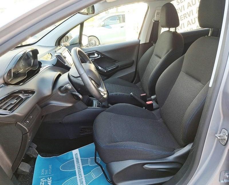 Peugeot 208 PureTech 82 5 porte Signature