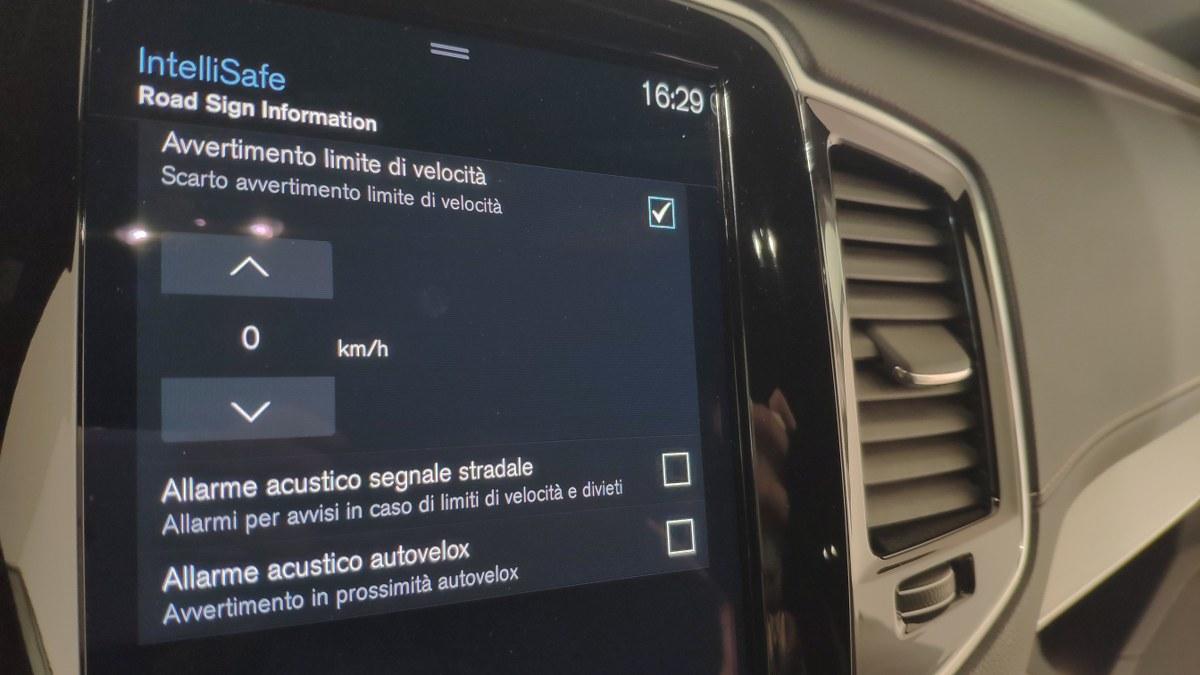 VOLVO Xc90 B5 Mild Hybrid (D) Awd Geartronic 7 Posti R-Design