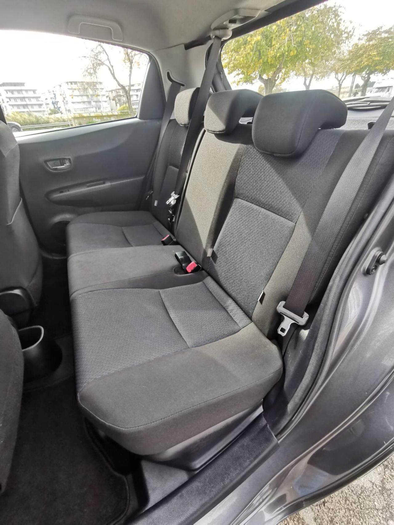 Toyota Yaris 1.5 Hybrid 5P. Lounge 2013