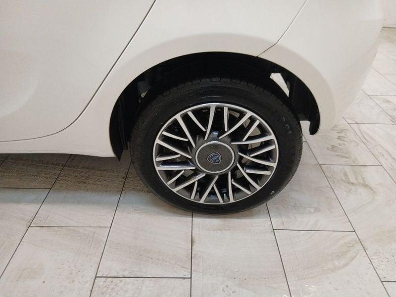 Lancia Ypsilon 1.0 firefly hybrid Gold s&s 70cv 5p.ti