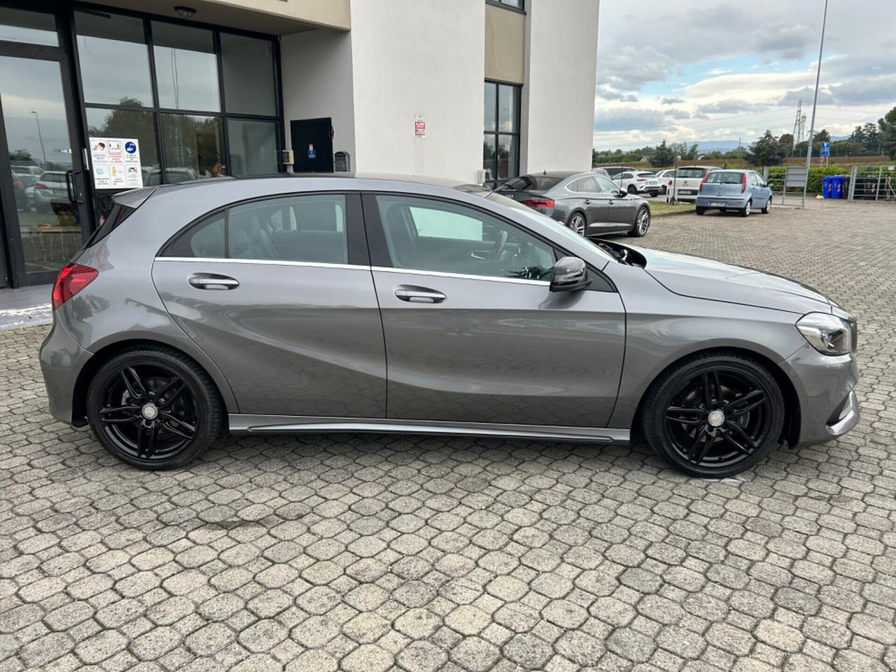 Mercedes Classe A 180d Premium |66000 KM!|UNIPRO