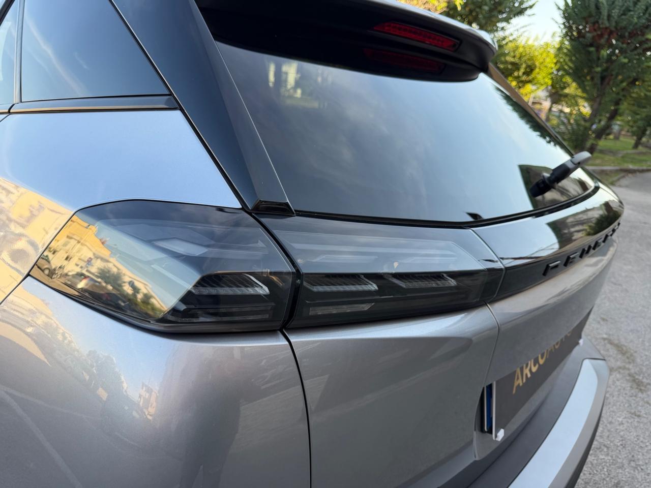 Peugeot 2008 BlueHDi 130 S&S EAT8 Allure