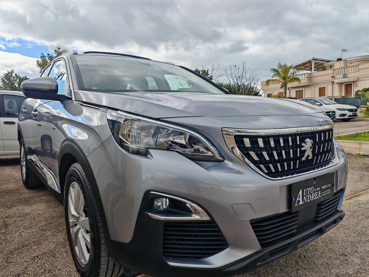 Peugeot 3008 15HDi Tetto navig led 2020