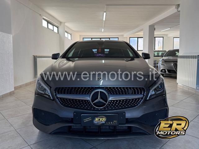 MERCEDES-BENZ CLA 200 d Shooting Brake Premium Auto AMG LED Luci Amb.