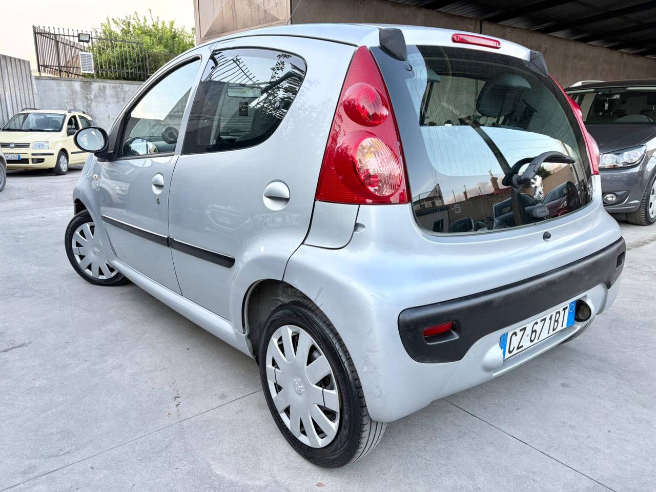 Peugeot 107 1.0 68CV 5p. buonissime condizioni