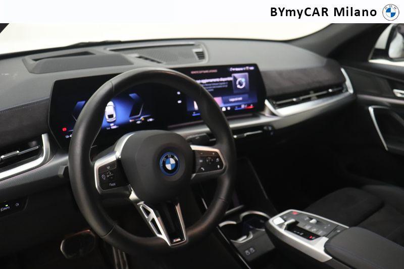 BMW iX2 20 MSport Pro eDrive