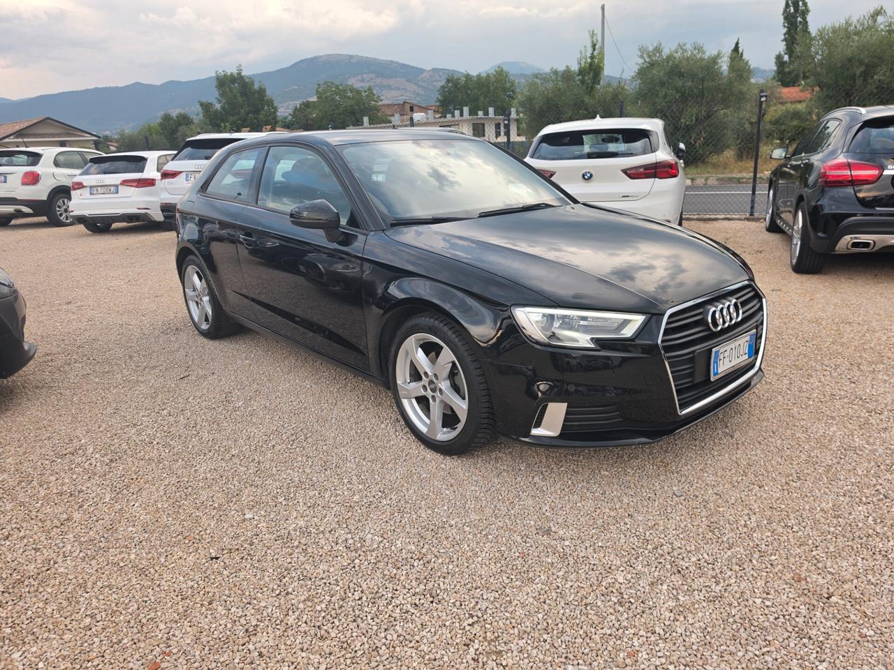 Audi A3 1.6 TDI S tronic Business neopatentati automatico