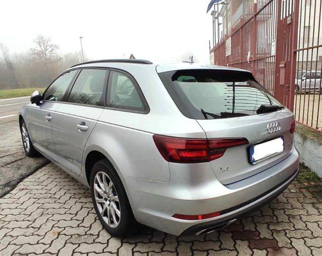 AUDI A4 Avant 35 TDI S tronic Business