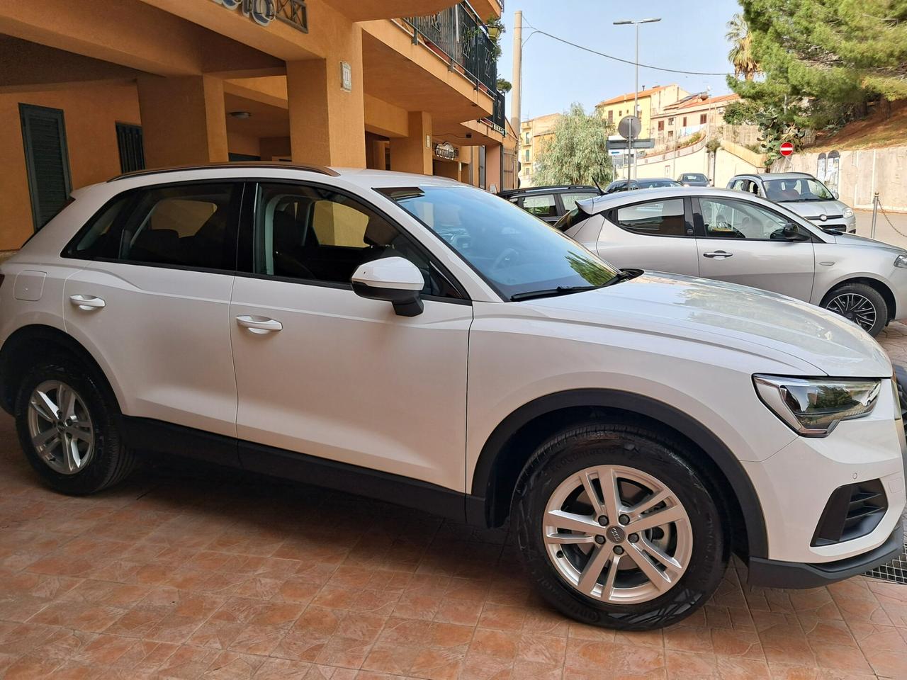 Audi Q3 35 TDI S tronic Business