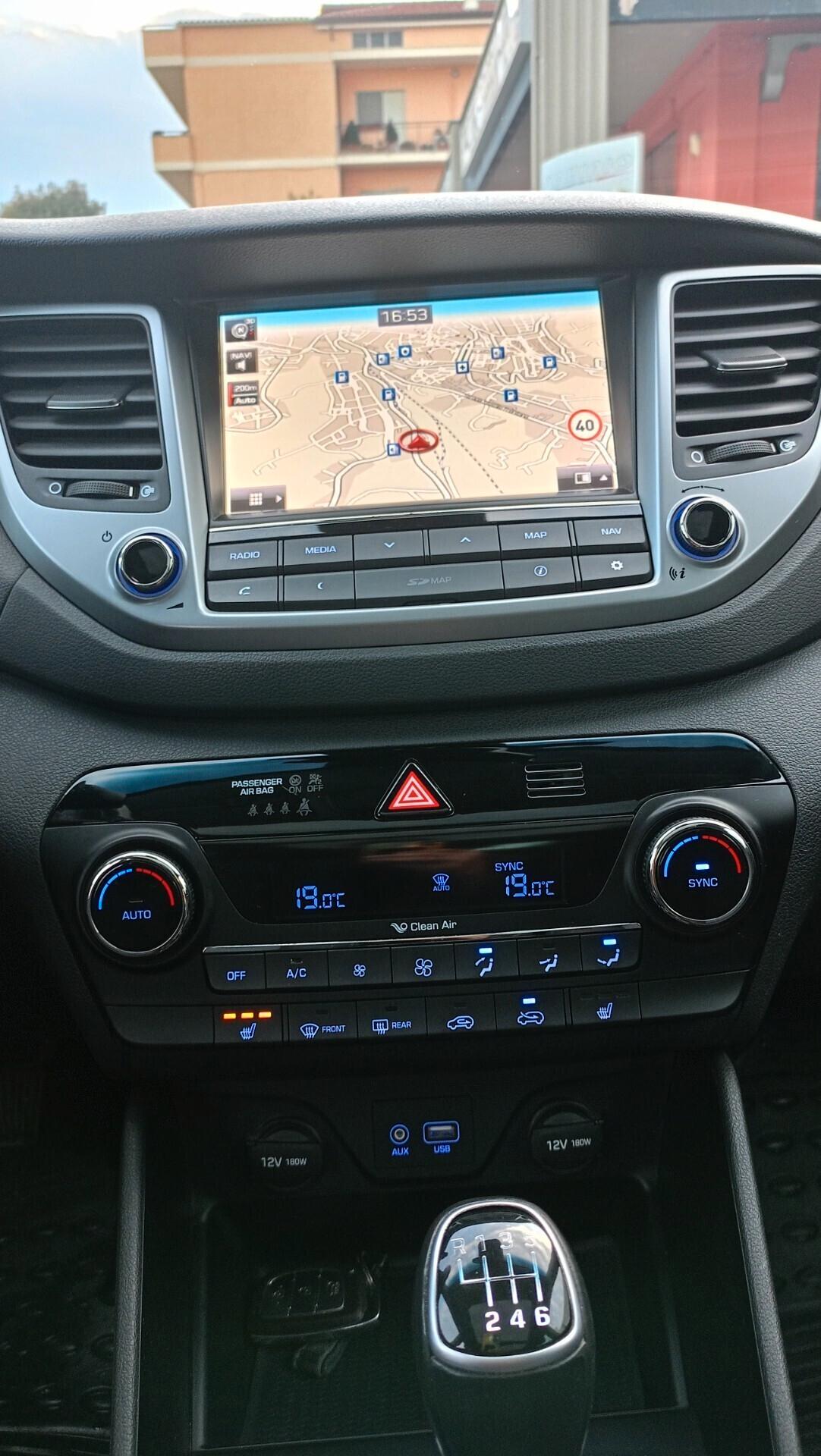Hyundai TUCSON 1.7 CRDi 2WD Xpossible
