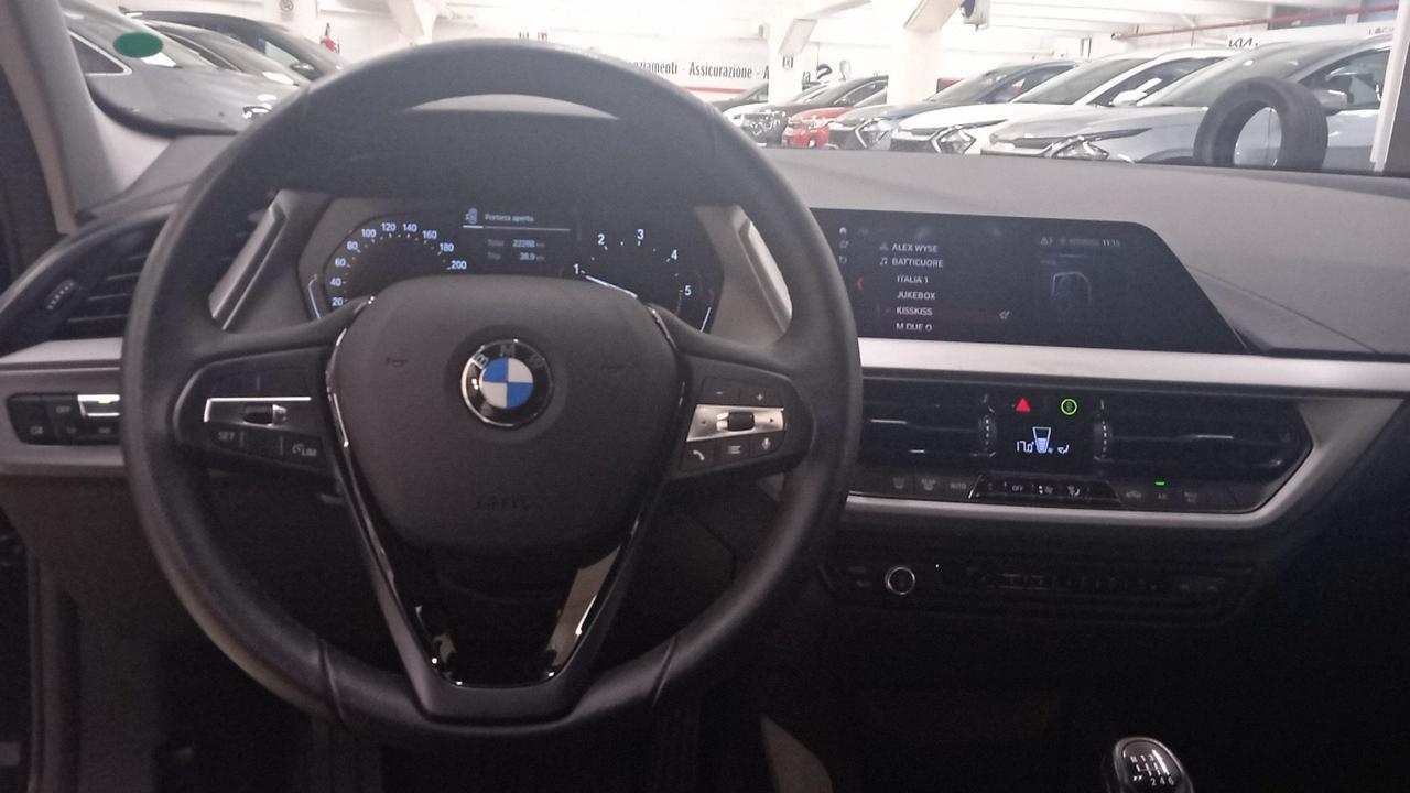 BMW Serie 1 F40 - 116d