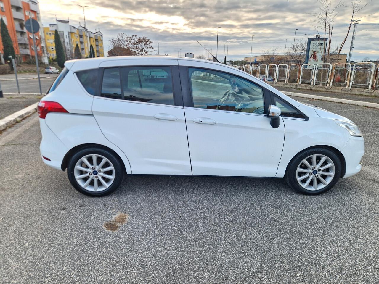 Ford B-Max 1.5 TDCi 75cv Titanium