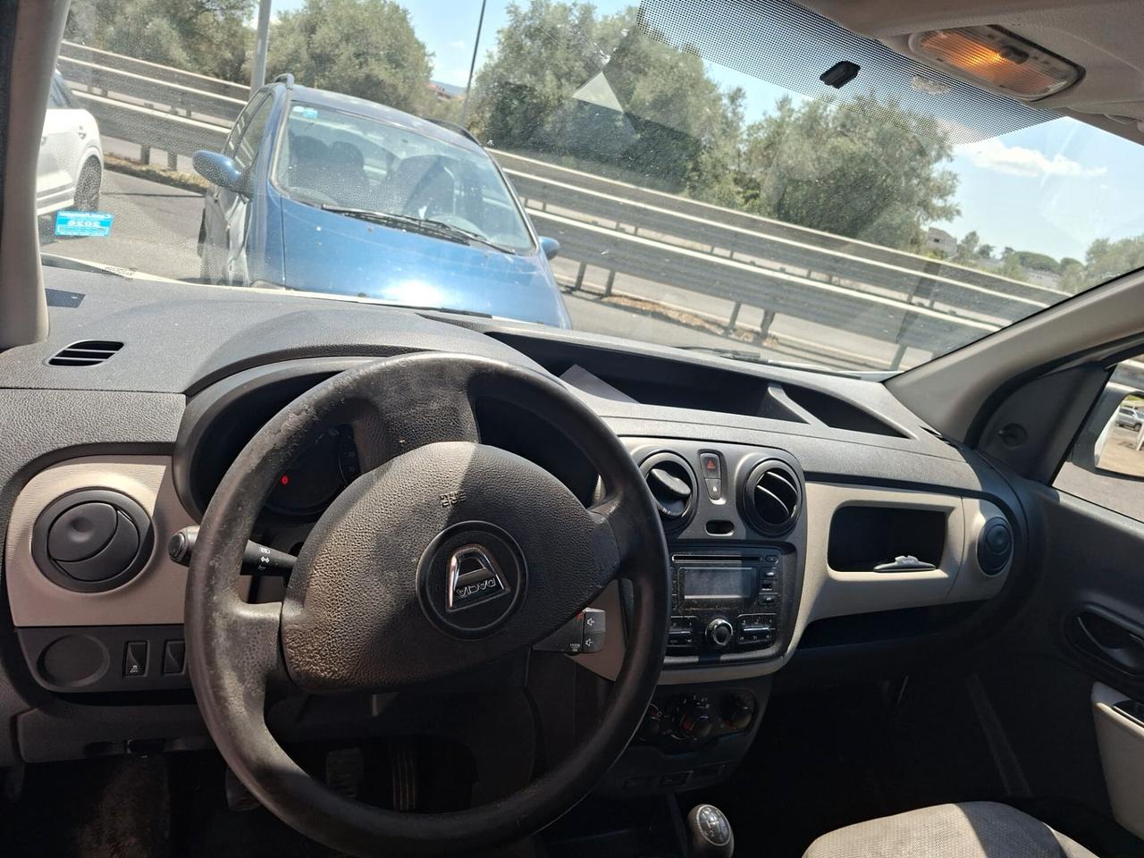 Dacia Dokker 1.5 Blue dCi 8V 75CV Comfort appena sostituita distribuzione pompa acqua