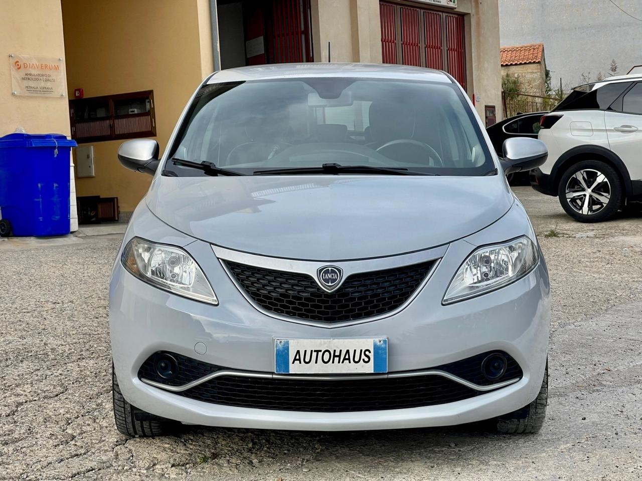Lancia Ypsilon 1.2 69 CV 5 porte Mya