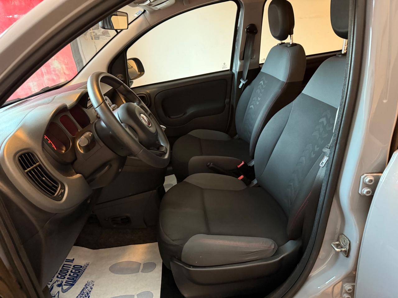 FIAT PANDA 1.2 69 CV NEOPATENTATI