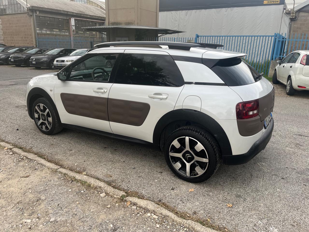 Citroen C4 Cactus 2014 1.2 BENZINA 112.000 KM