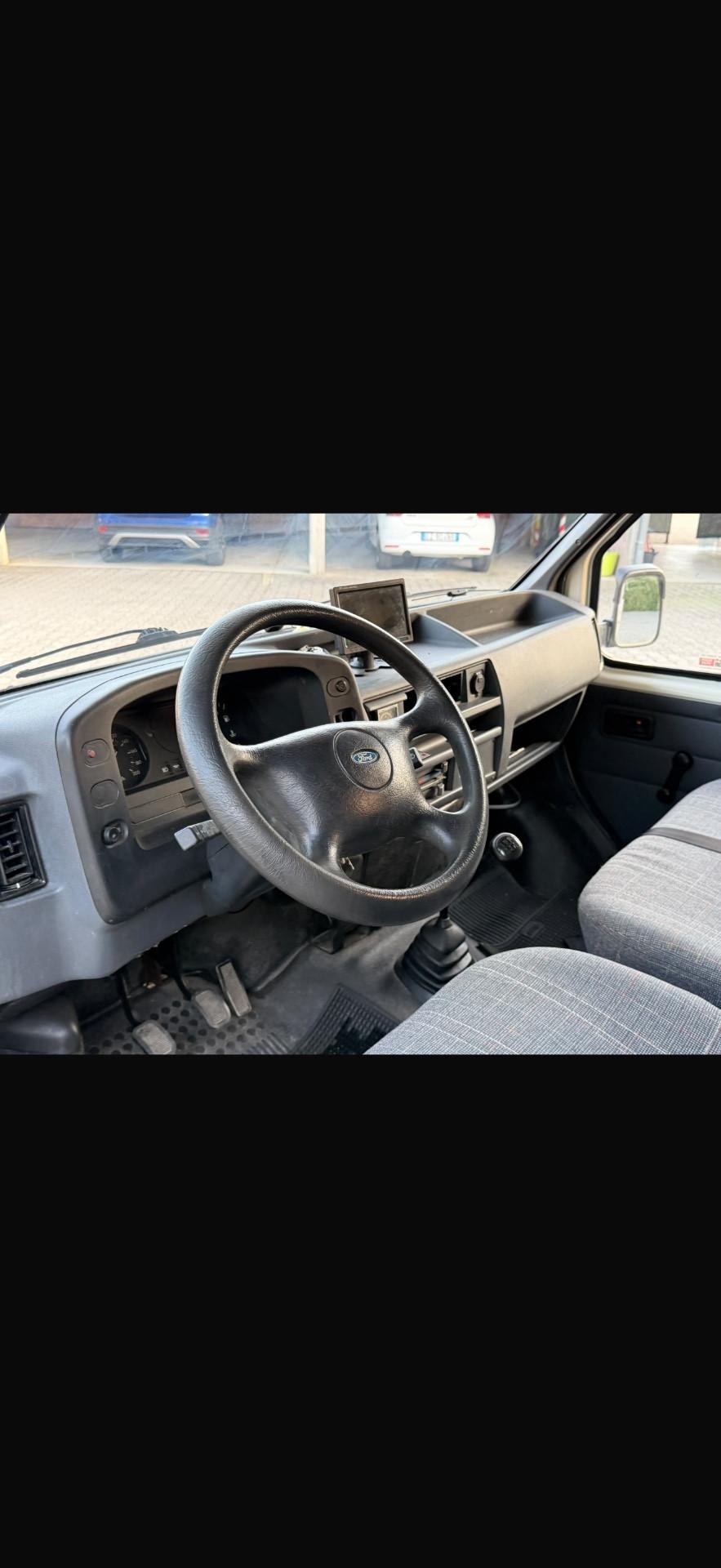 Ford Transit 100 2.5 diesel PL Kombi