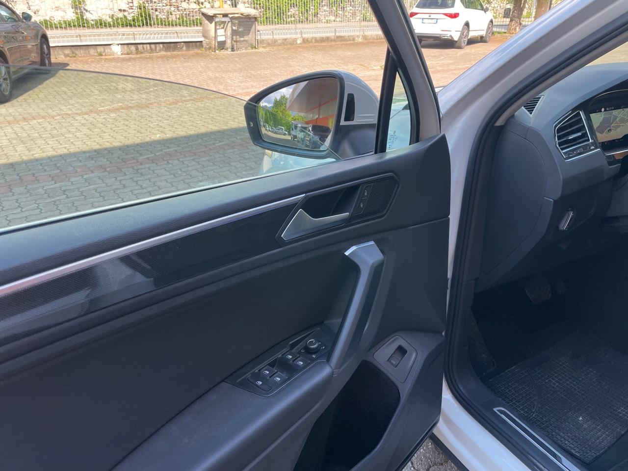 Volkswagen Tiguan 2.0 TDI 150 CV SCR DSG Elegance