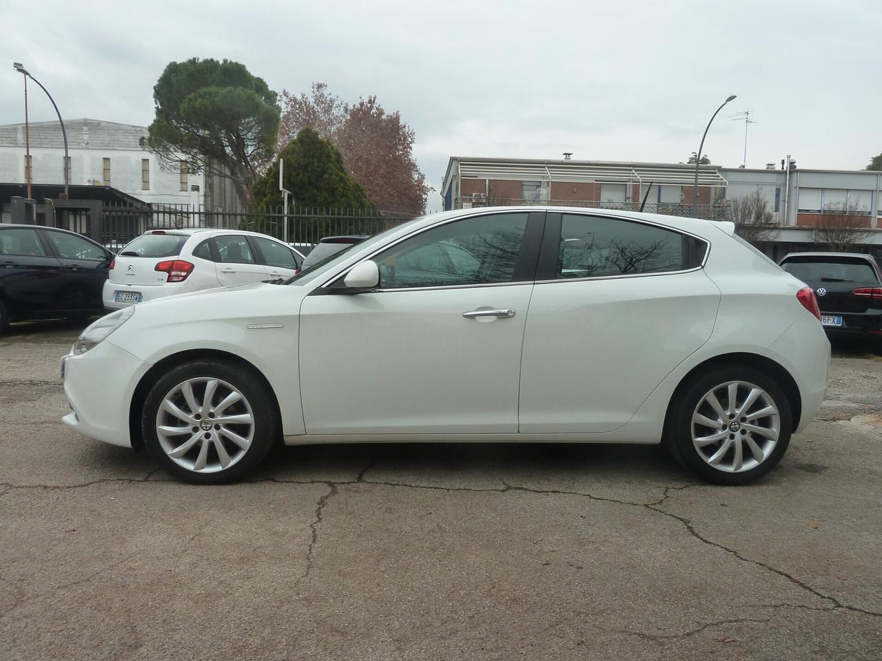 Alfa Romeo Giulietta 1.6 JTDm-2 105 CV Distinctive