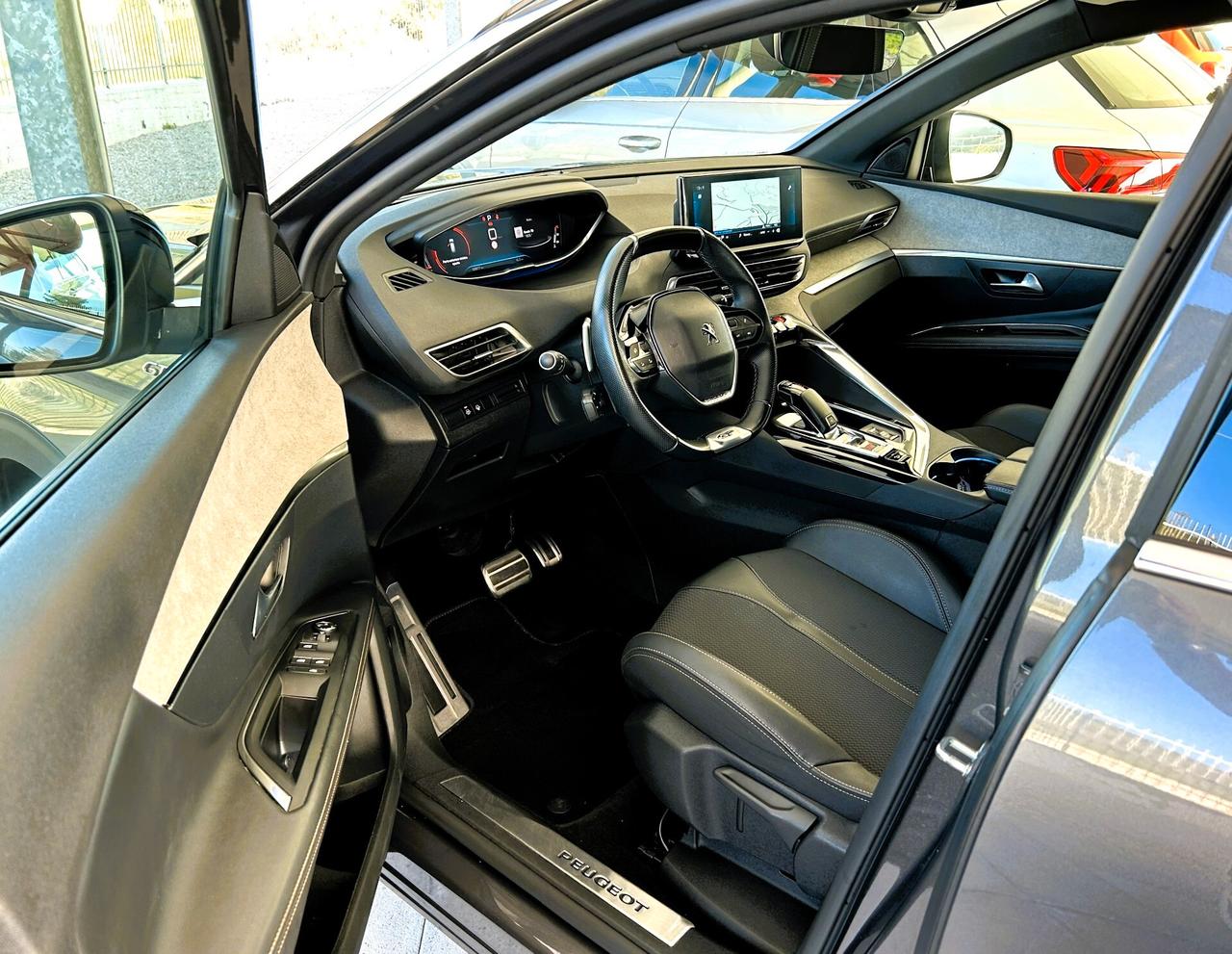 Peugeot 3008 BlueHDi 130cv EAT8 GT Line