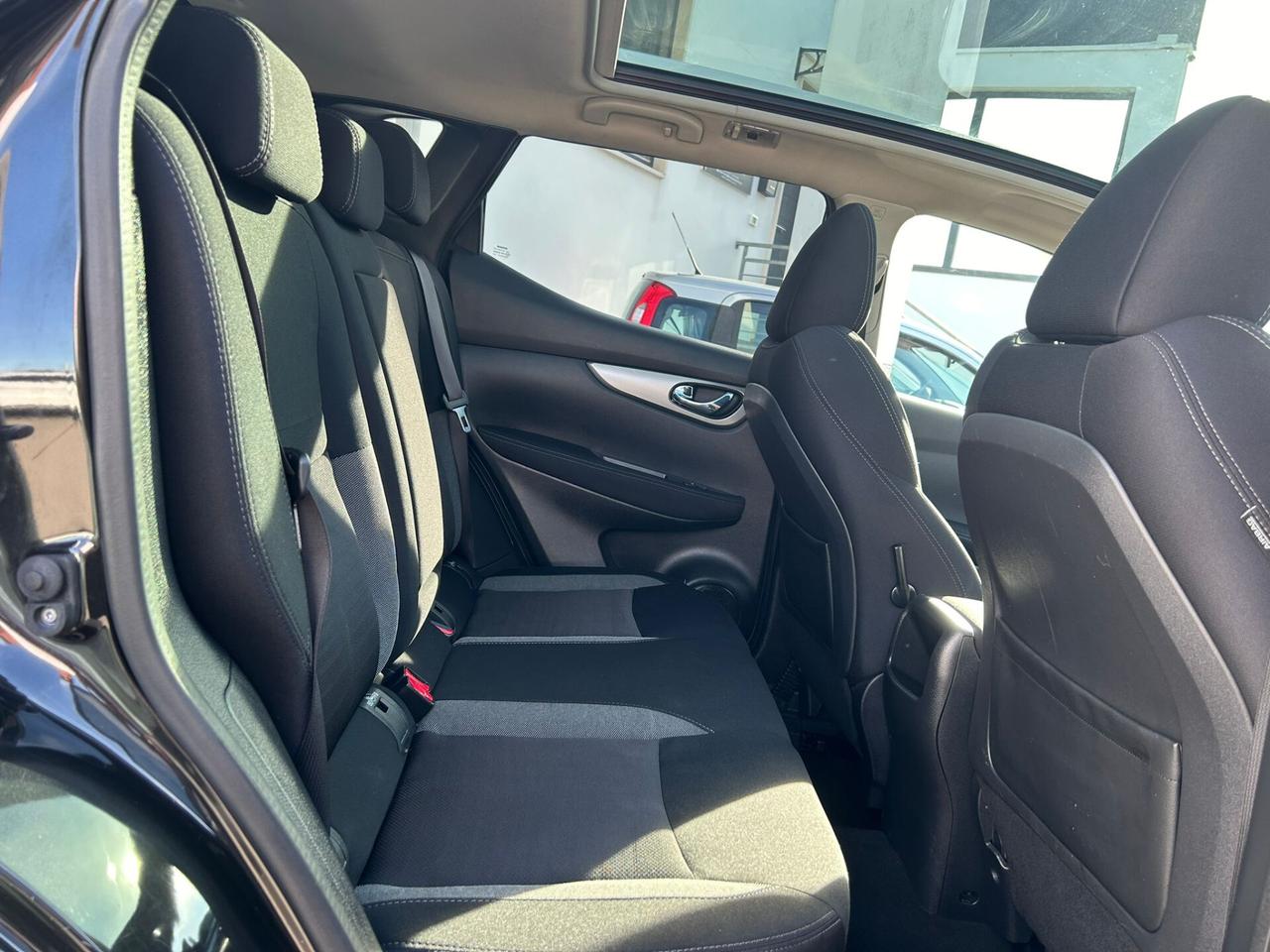 Nissan Qashqai 1.5 DCI TEKNA TETTO/360°-12/2017