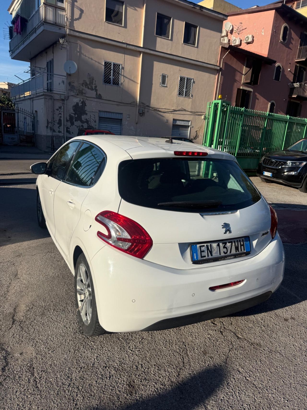 Peugeot 208 1.2 VTi 82 CV 5 porte Active