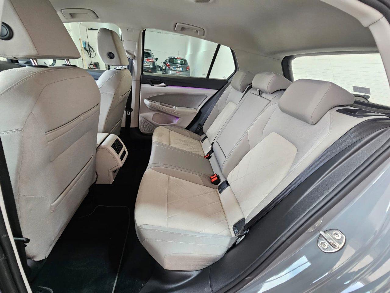 Volkswagen Golf 2.0 tdi Style 150cv