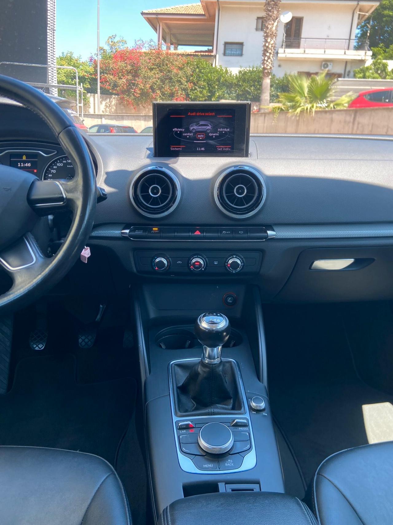 Audi A3 Sportback 1.6 tdi 105cv (77kw) Ambition
