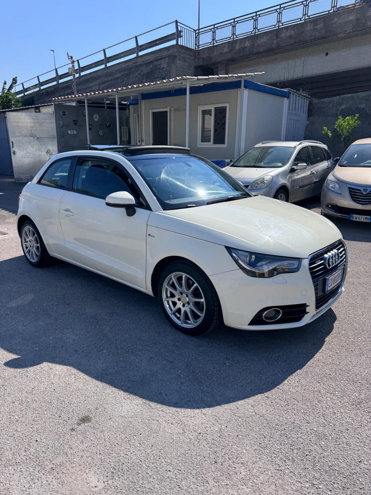 Audi A1 1.4 TFSI S tronic Attraction 122cv TETTO