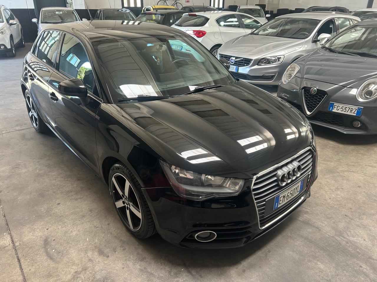Audi A1 SPB 1.6 TDI 90cv S tronic Attraction neopatentati