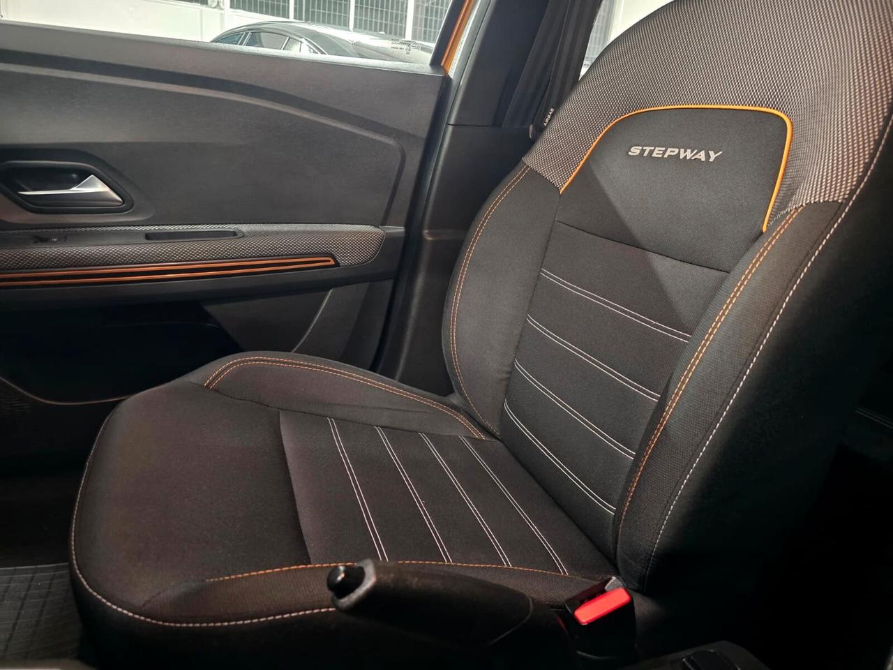 Dacia Sandero Stepway 1.0 TCe 100 CV ECO-G Comfort