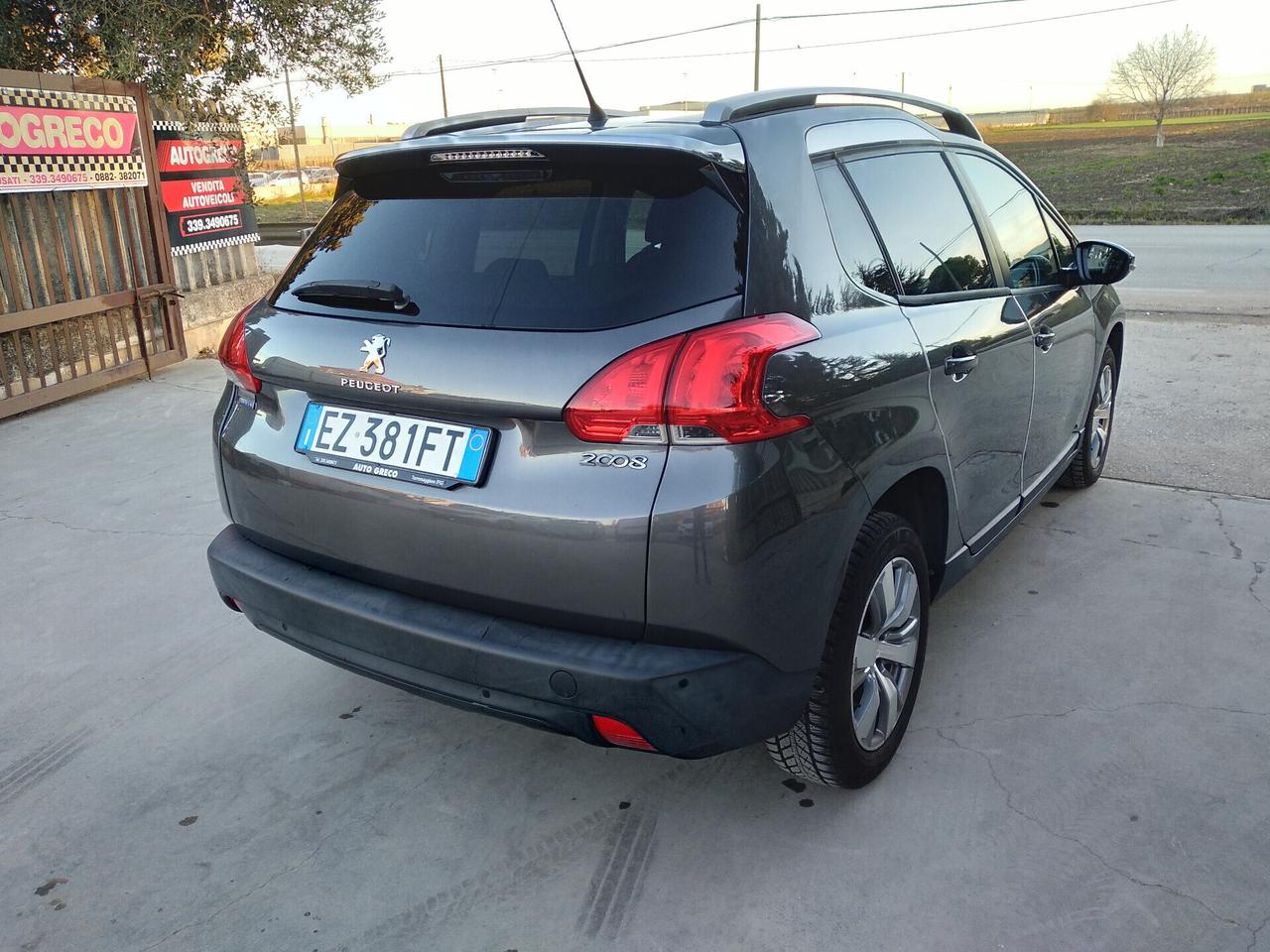 Peugeot 2008 BlueHDi 100 S&S Allure