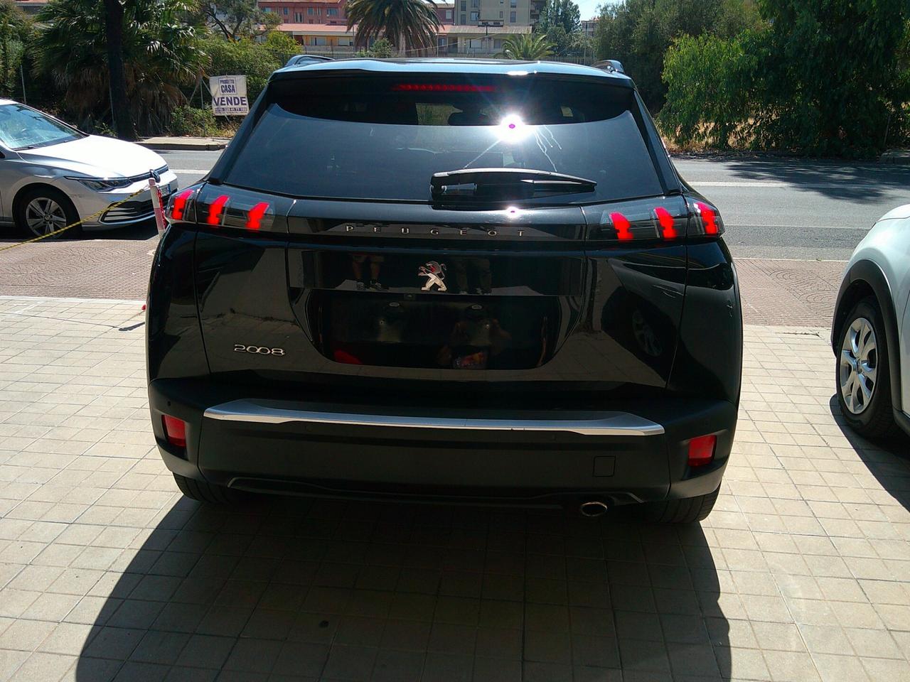 Peugeot 2008 BlueHDi 100 S&S Allure Navi Pack