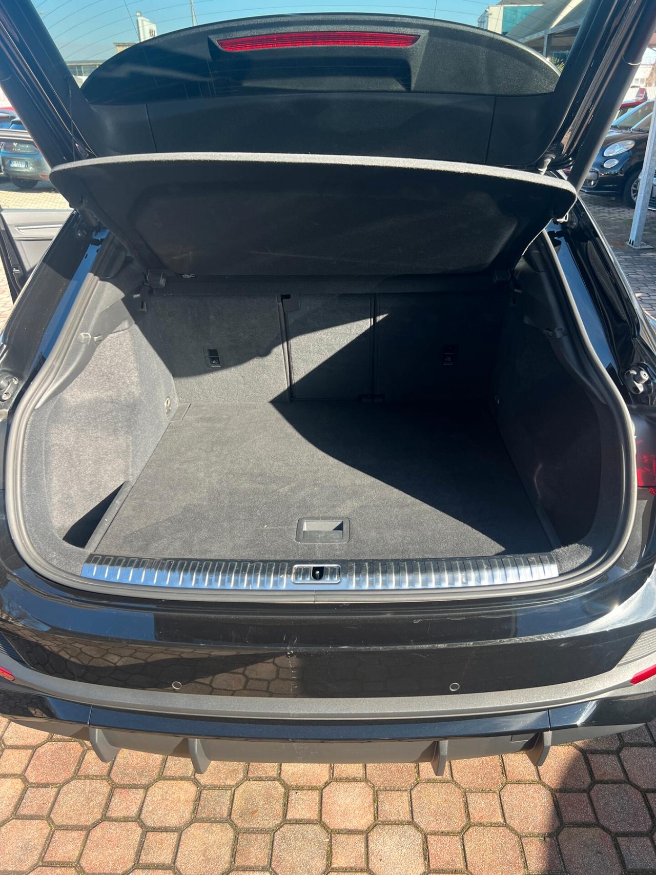 Audi Q3 35 TDI S tronic line edition