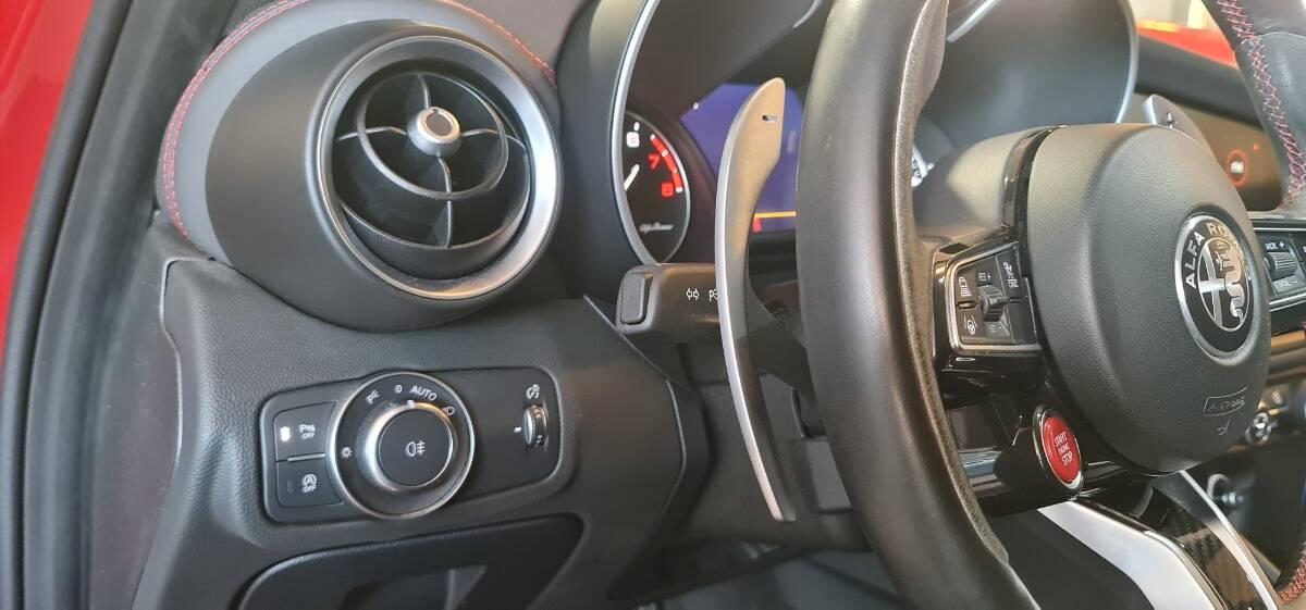 Alfa Romeo Giulia Giulia Quadrifoglio 510cv CCM-HARMAN-AKAPOVICK