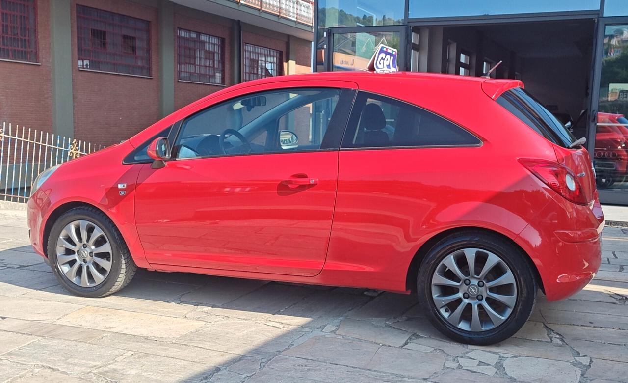 OPEL CORSA 1.2 80CV 3P. GPL-TECH CLUB