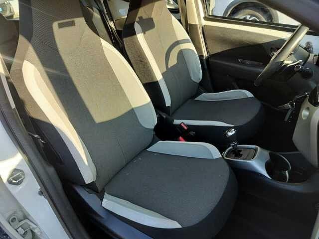 Toyota Aygo 1.0 VVT-i 69 CV 5 porte x-play MMT