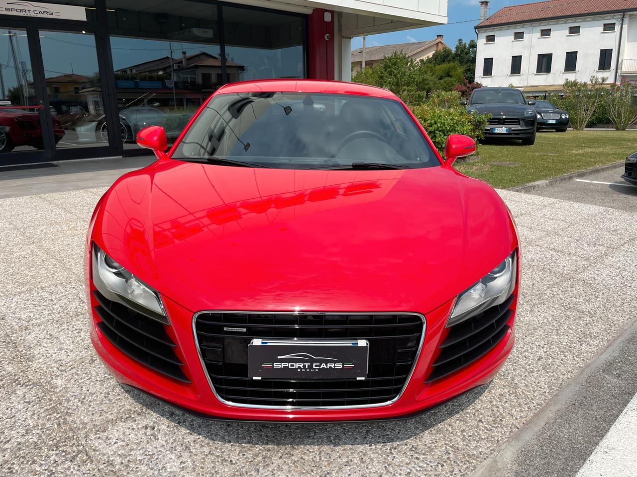 Audi R8 4.2 V8 Cambio MANUALE