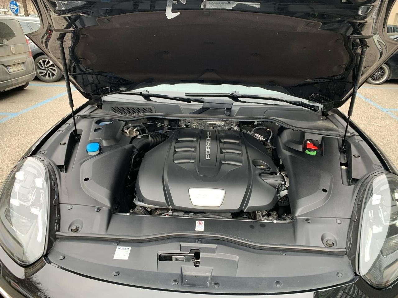 Porsche Cayenne 3.0 Diesel Platinum Edition