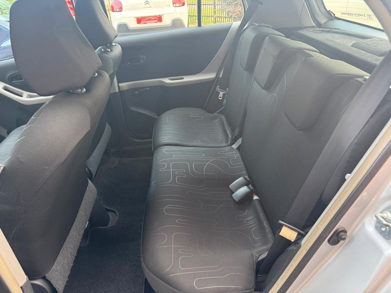 Toyota Yaris 1.0 69CV