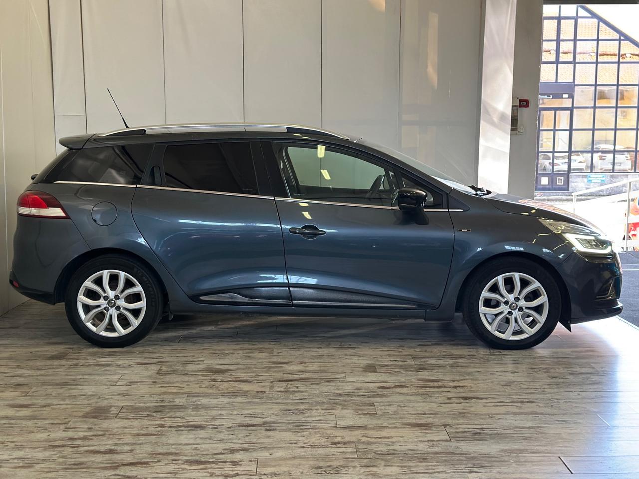 Renault Clio Sporter 1.5 dCi 8V 90 CV Moschino Intens