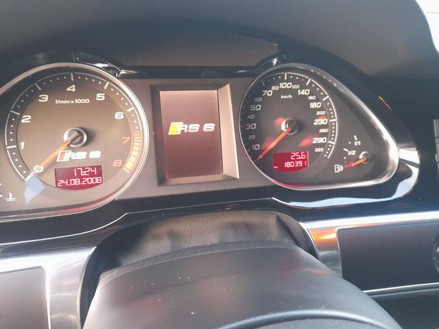 AUDI RS 6 5.0 V10 qu. Avant tip.