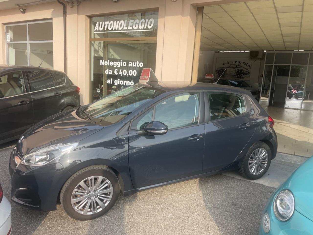 Peugeot 208 PureTech 82 5 porte Active - Neo Patentati -