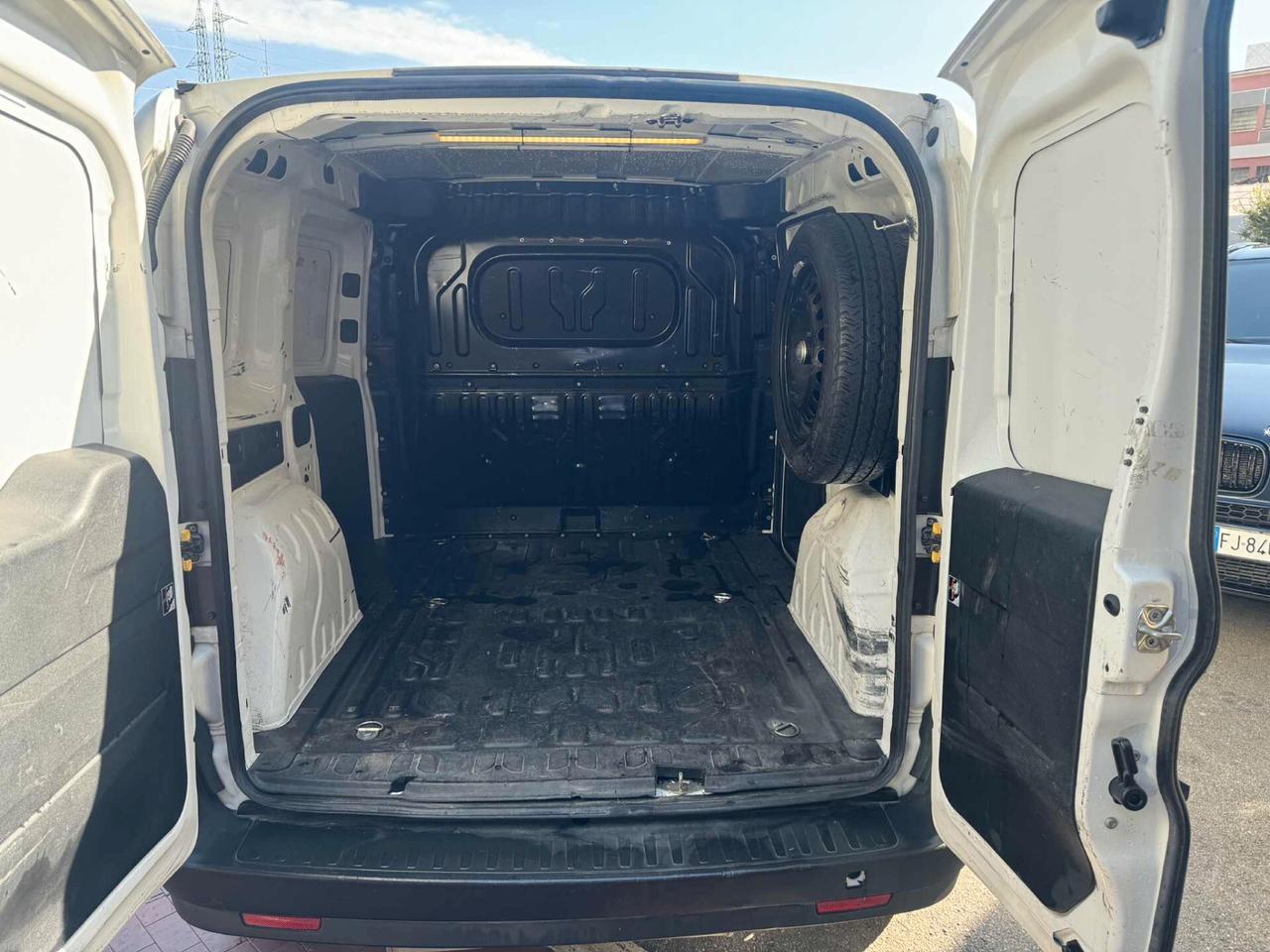 Fiat Doblo Anno 2014 1.4 Benz/Metano 140.000 Km